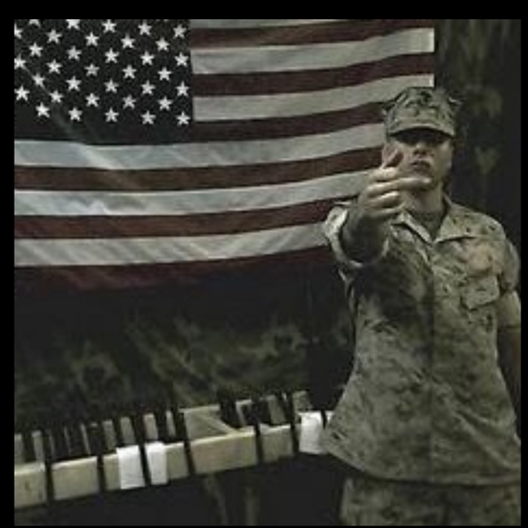 Meet your Posher, Aaron - Picture 3 of 6